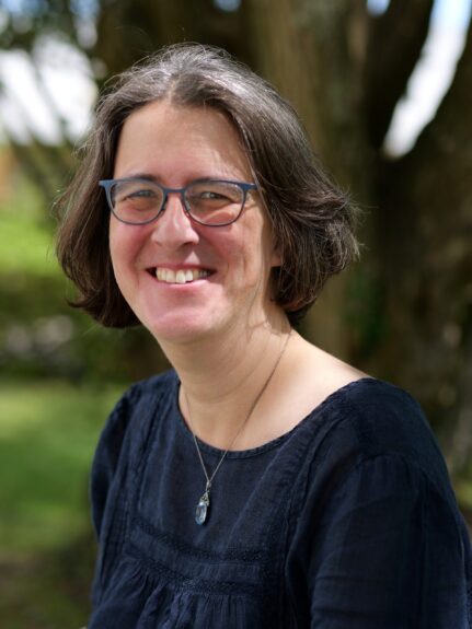 Professor Tina Düren